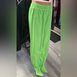 Lime Cape Robbin Baggy Heel size 8